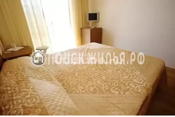 «На лазурной 10»