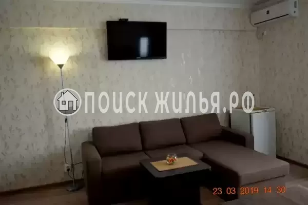 «AlexHoume» «AlexHoume»