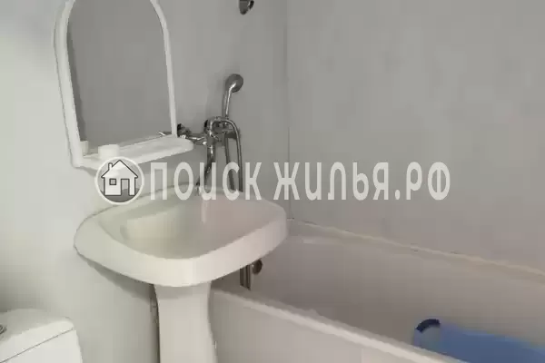 Частный сектор «Зеленый дом с бассейном» Частный сектор «Зеленый дом с бассейном»