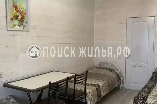 Частный сектор «Зеленый дом с бассейном» Частный сектор «Зеленый дом с бассейном»