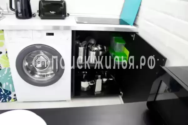 «На школьной»