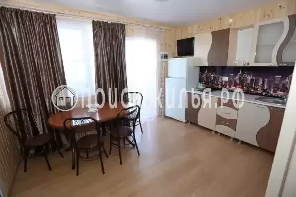 «На Набережной»