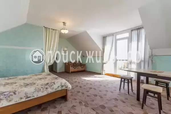 «Над аквалоо»