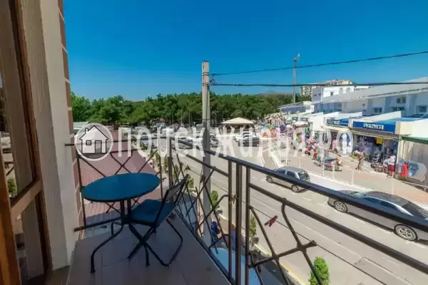 Отель «Лотос»