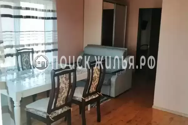 «На янтарной 18»