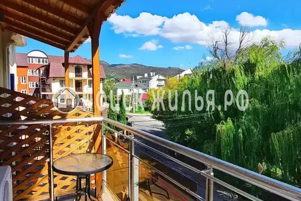 Гостиница «Лакис»