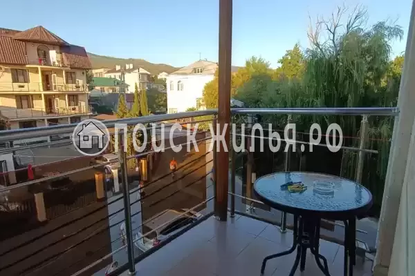 Гостиница «Лакис»