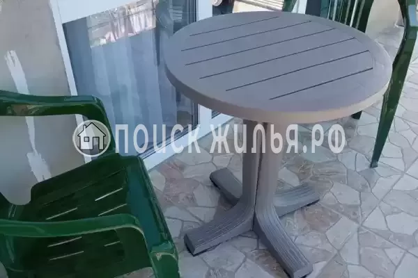 «У моря» «У моря»