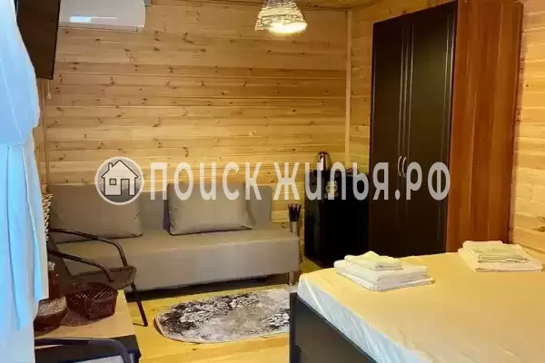 «Дельфин на Приморской»