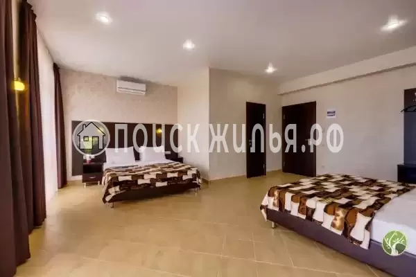 Отель «Лаура»