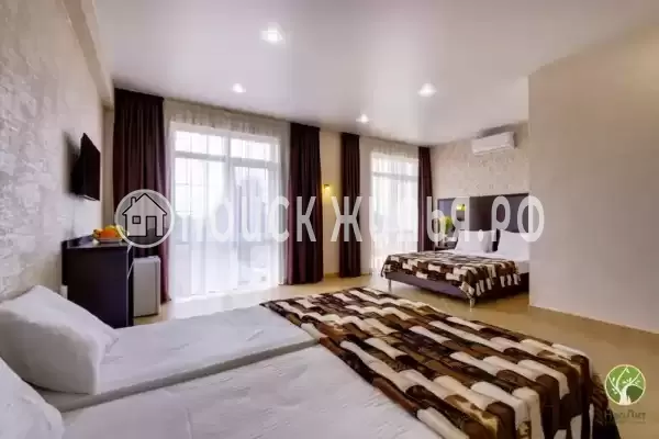 Отель «Лаура»