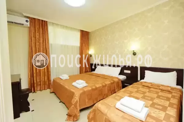 Отель «Кастро»