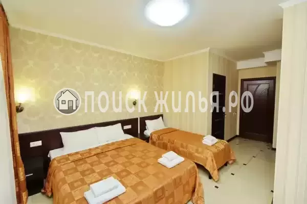 Отель «Кастро»