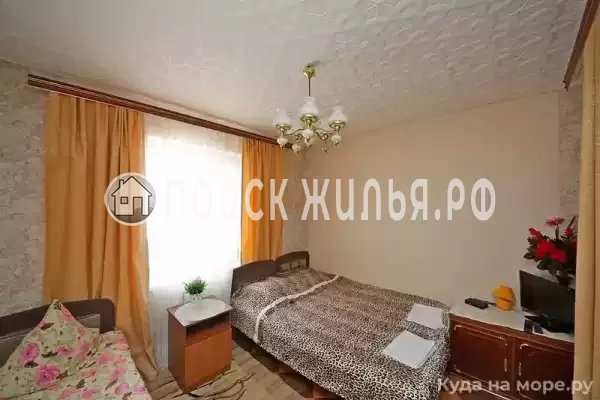 «Зеленый дворик на Черноморской»