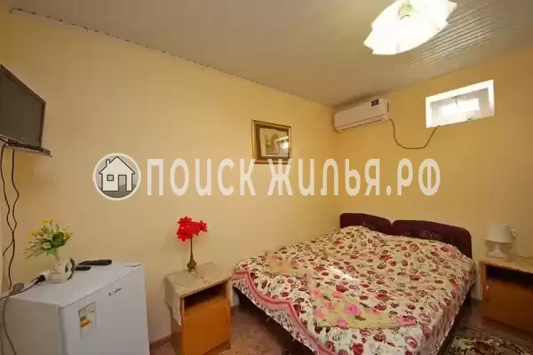 «Зеленый дворик на Черноморской»