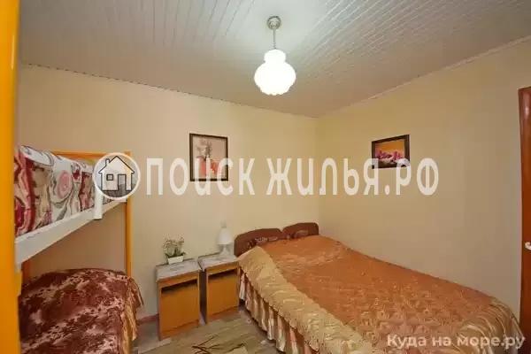 «Зеленый дворик на Черноморской»