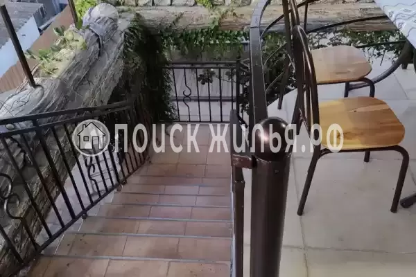 Частный сектор «Летящая по волнам»