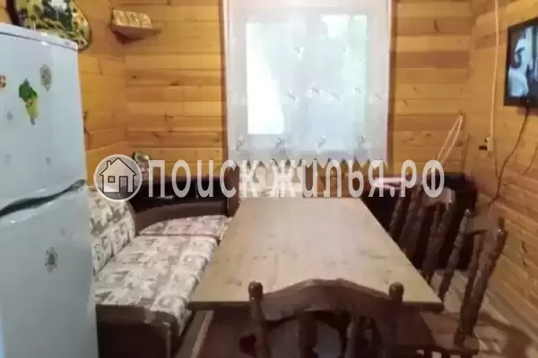 Частный сектор «Домик под клëнами» Частный сектор «Домик под клëнами»