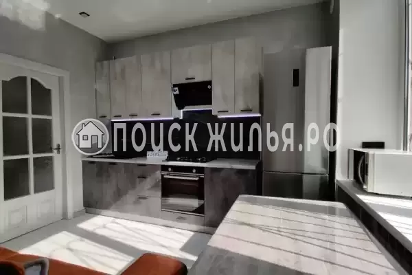 Квартира «С отдельным входом и двором»