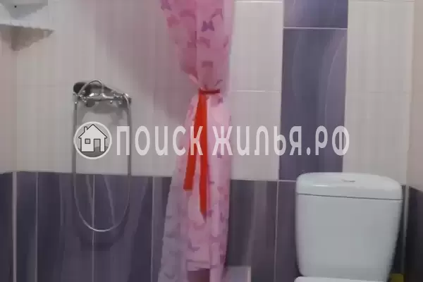 «Под шелковицей»