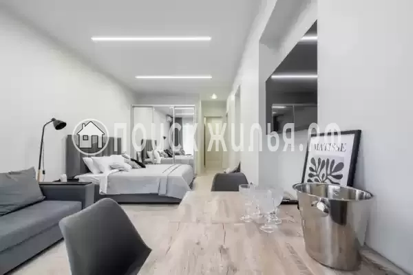 Апартаменты, Гагринская, д.10