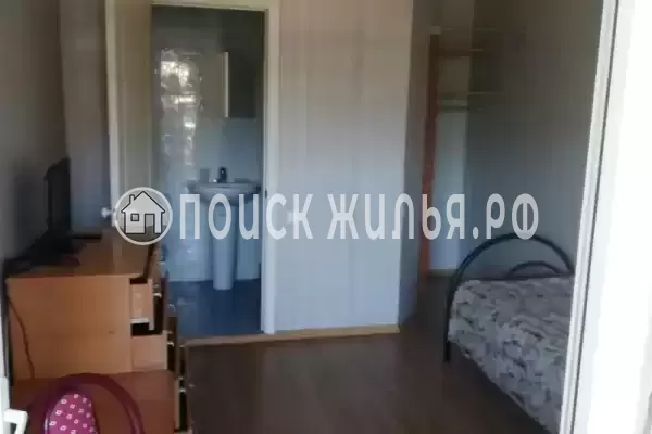 «Под пальмами» «Под пальмами»