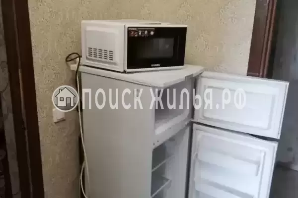 «Под пальмами» «Под пальмами»