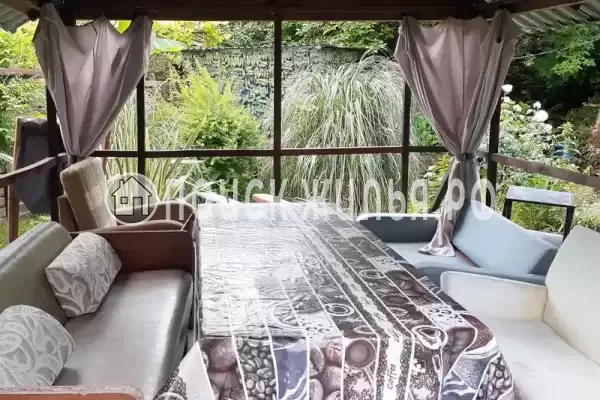 «Бабушкин дворик»