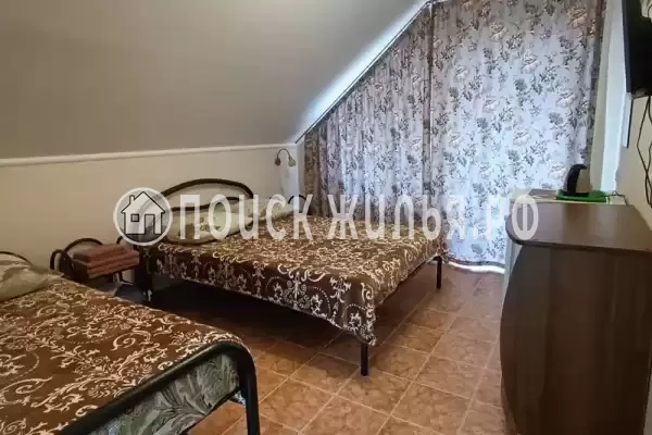 «Тихий дворик в бетте»