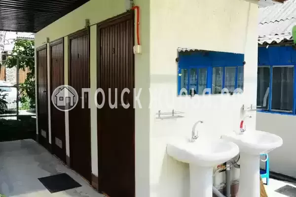 «Тихий дворик в бетте»