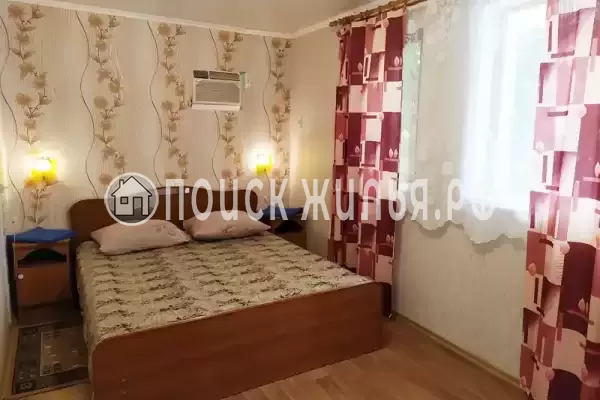 «Тихий дворик в бетте»