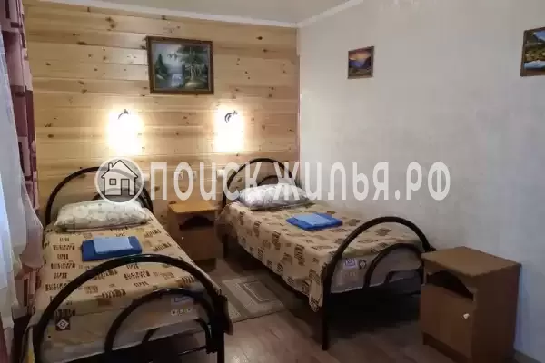 «Тихий дворик в бетте»