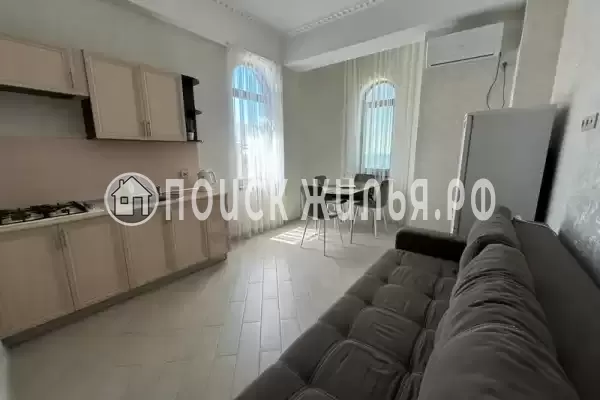 «Вернисаж»