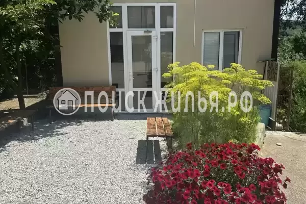 «У Реки» «У Реки»