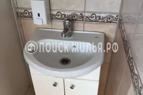 «Под соснами»