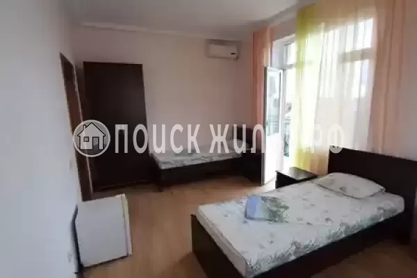 Гостевой дом «У тюльпанового дерева» Гостевой дом «У тюльпанового дерева»