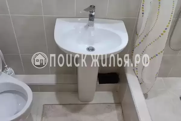 «На Изумрудной»