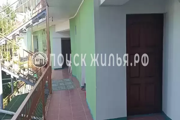 Гостиница «Зеленый дом у маяка»