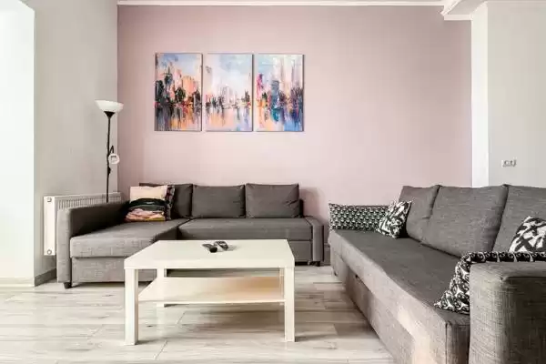 Квартира «В центре (74 м²)» Квартира «В центре (74 м²)»