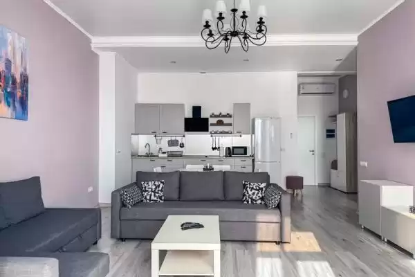 Квартира «В центре (74 м²)» Квартира «В центре (74 м²)»