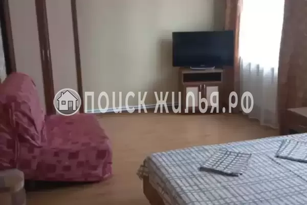 «На Островского»