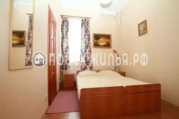 «У тети Вали» «У тети Вали»