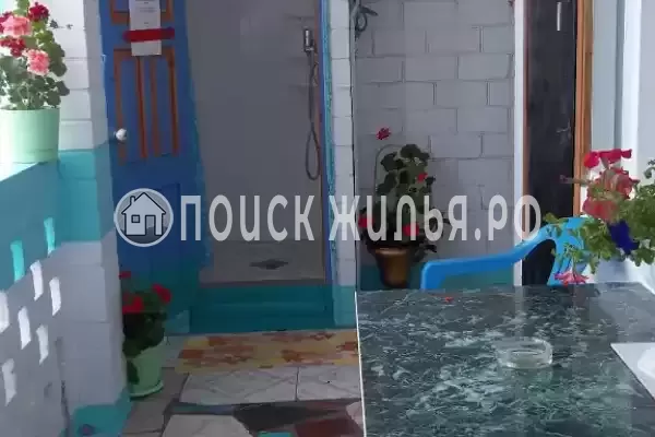 «У тети Вали» «У тети Вали»