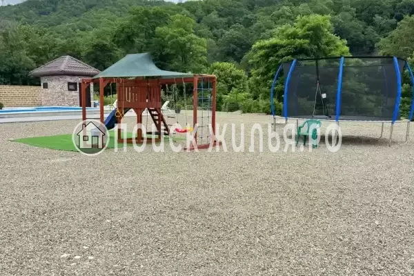 Частный сектор «Дом с бассейном на Персиковой»