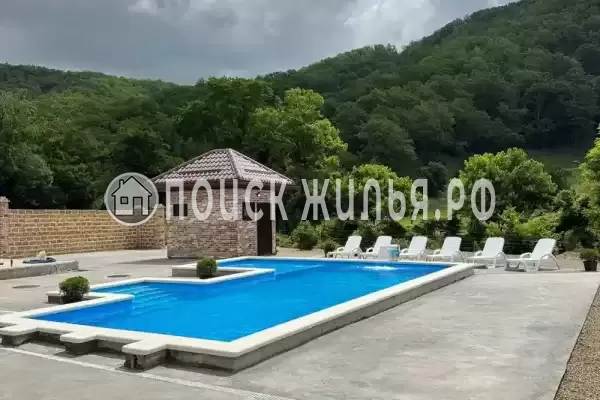 Частный сектор «Дом с бассейном на Персиковой»