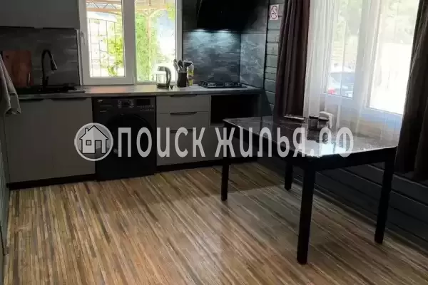 Частный сектор «Дом с бассейном на Персиковой»