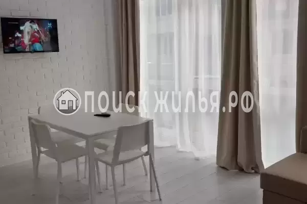 Апартаменты, Учительская, д.33