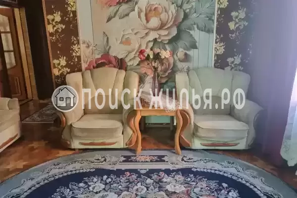 Частный сектор «Дом на 12 человек в центре, 10 мин от центр. пляжа»