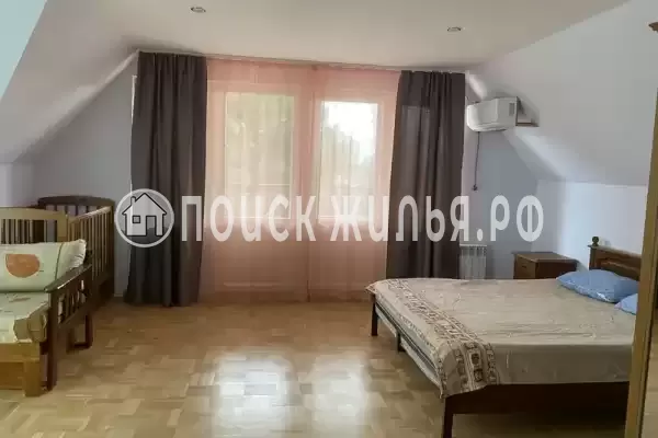 Частный сектор «Трехэтажный коттедж»