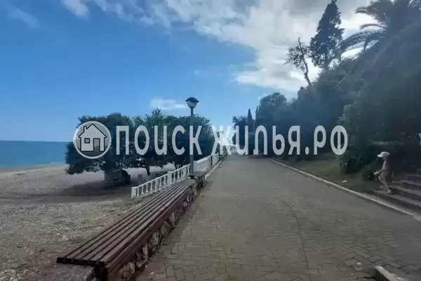 Частный сектор «Коттедж в центре Гудауты»